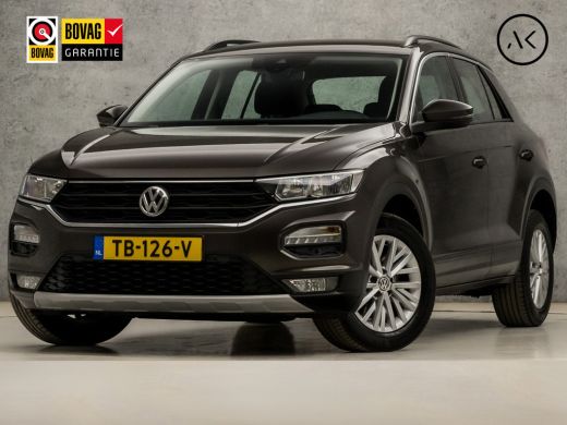 Volkswagen T-Roc 1.0 TSI Sport (APPLE CARPLAY, GROOT NAVI, ADAPTIVE CRUISE, PARKEERSENSOREN, SPORTSTOELEN, LANE AS...