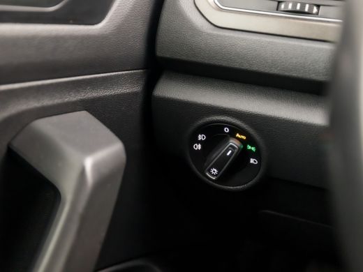 Volkswagen T-Roc 1.0 TSI Sport (APPLE CARPLAY, GROOT NAVI, ADAPTIVE CRUISE, PARKEERSENSOREN, SPORTSTOELEN, LANE AS... ActivLease financial lease