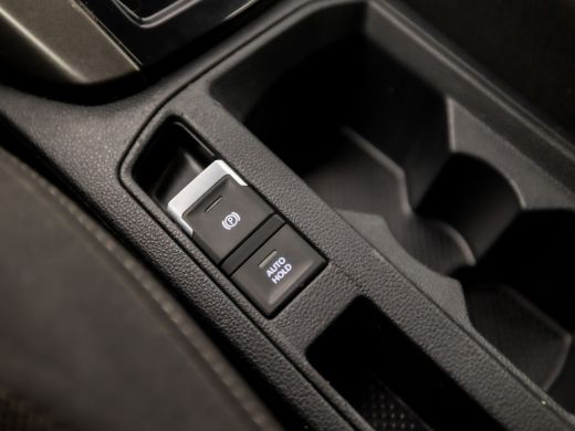 Volkswagen T-Roc 1.0 TSI Sport (APPLE CARPLAY, GROOT NAVI, ADAPTIVE CRUISE, PARKEERSENSOREN, SPORTSTOELEN, LANE AS... ActivLease financial lease