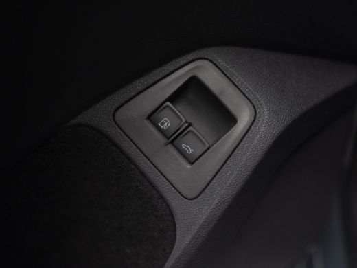 Volkswagen Tiguan 1.4 TSI eHybrid R-Line Business+ | Keyless | Black Style | IQ Light | Elk. A-klep | Prijs Rijklaar!! ActivLease financial lease