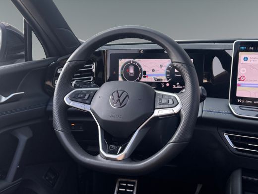 Volkswagen Tiguan 1.5 204pk eHybrid R-Line Edition Black Style Pakket | Panoramaschuif-kanteldak | Parkeerassistent... ActivLease financial lease