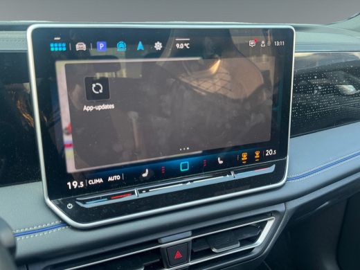 Volkswagen Tiguan 1.5 204pk eHybrid R-Line Edition Black Style Pakket | Panoramaschuif-kanteldak | Parkeerassistent... ActivLease financial lease