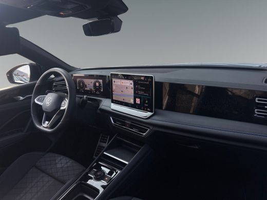 Volkswagen Tiguan 1.5 204pk eHybrid R-Line Edition Black Style Pakket | Panoramaschuif-kanteldak | Parkeerassistent... ActivLease financial lease