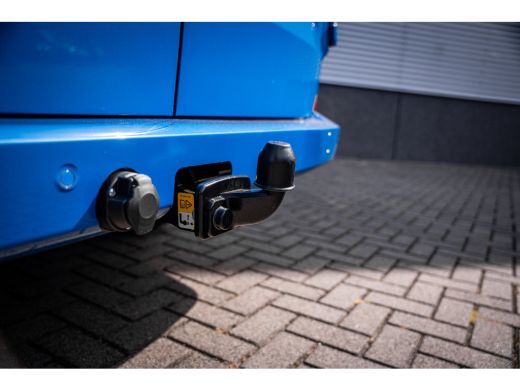 Volkswagen Transporter 2.0 TDI 170 pk L2H1 Bulli Dubbele Cabine TREKHAAK - BLACK PACK - BETIMMERING ActivLease financial lease