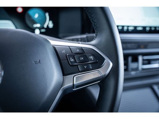 Volkswagen Transporter 2.0 TDI 170 pk L2H1 Bulli Dubbele Cabine TREKHAAK - BLACK PACK - BETIMMERING ActivLease financial lease