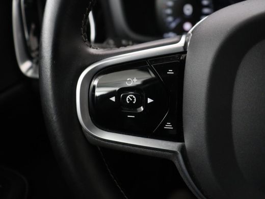 Volvo  S60 2.0 T6 AWD Twin Engine R-Design | Stoelverwarming | Adaptive cruise | Standkachel | Camera | 19''... ActivLease financial lease