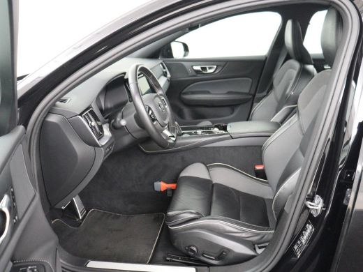 Volvo  S60 2.0 T6 AWD Twin Engine R-Design | Stoelverwarming | Adaptive cruise | Standkachel | Camera | 19''... ActivLease financial lease