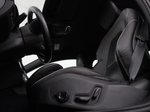 Volvo  S60 2.0 T6 AWD Twin Engine R-Design | Stoelverwarming | Adaptive cruise | Standkachel | Camera | 19''... ActivLease financial lease