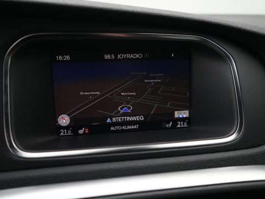 Volvo  V40 T3 Polar+ Sport | Panoramadak | Harman/Kardon | R-Design | Camera | Keyless | On Call | Stoelverw... ActivLease financial lease