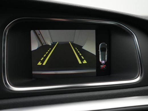 Volvo  V40 T3 Polar+ Sport | Panoramadak | Harman/Kardon | R-Design | Camera | Keyless | On Call | Stoelverw... ActivLease financial lease