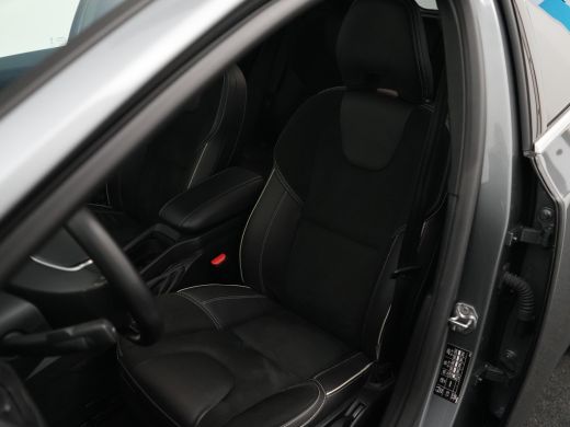 Volvo  V40 T3 Polar+ Sport | Panoramadak | Harman/Kardon | R-Design | Camera | Keyless | On Call | Stoelverw... ActivLease financial lease