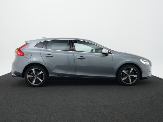 Volvo  V40 T3 Polar+ Sport | Panoramadak | Harman/Kardon | R-Design | Camera | Keyless | On Call | Stoelverw... ActivLease financial lease