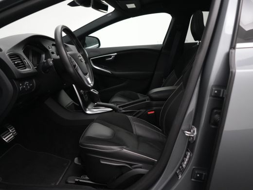 Volvo  V40 T3 Polar+ Sport | Panoramadak | Harman/Kardon | R-Design | Camera | Keyless | On Call | Stoelverw... ActivLease financial lease