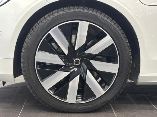 Volvo  V90 T8 Plug-in hybrid AWD Ultra Dark | Achterbank verwarmd | Apple Carplay/Android Auto|telefooninteg... ActivLease financial lease