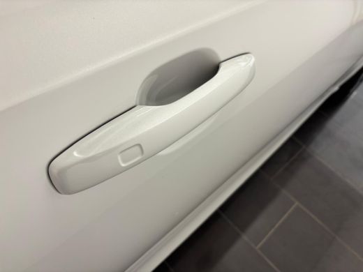 Volvo  V90 T8 Plug-in hybrid AWD Ultra Dark | Achterbank verwarmd | Apple Carplay/Android Auto|telefooninteg... ActivLease financial lease