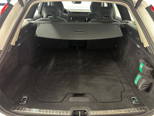 Volvo  V90 T8 Plug-in hybrid AWD Ultra Dark | Achterbank verwarmd | Apple Carplay/Android Auto|telefooninteg... ActivLease financial lease