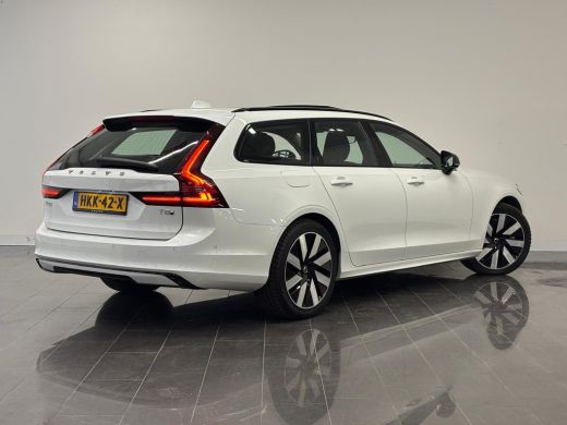 Volvo  V90 T8 Plug-in hybrid AWD Ultra Dark | Achterbank verwarmd | Apple Carplay/Android Auto|telefooninteg... ActivLease financial lease