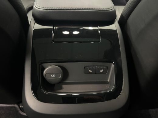 Volvo  V90 T8 Plug-in hybrid AWD Ultra Dark | Achterbank verwarmd | Apple Carplay/Android Auto|telefooninteg... ActivLease financial lease