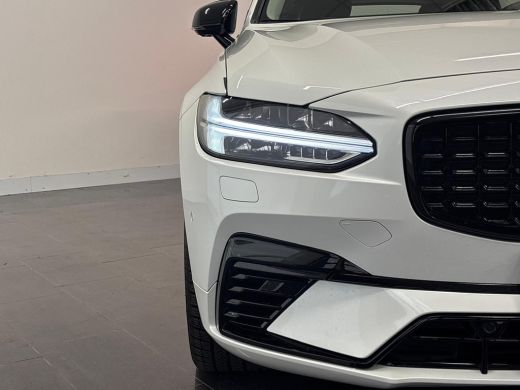 Volvo  V90 T8 Plug-in hybrid AWD Ultra Dark | Achterbank verwarmd | Apple Carplay/Android Auto|telefooninteg... ActivLease financial lease