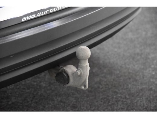 Volvo  XC40 1.5 T2 Momentum *1ste Eigenaar*Navigatie*Parkassist*Trekhaak* ActivLease financial lease