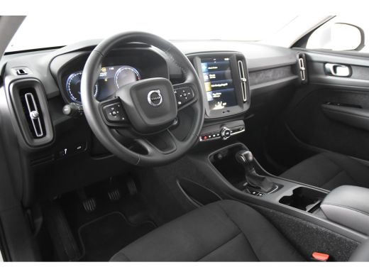 Volvo  XC40 1.5 T2 Momentum *1ste Eigenaar*Navigatie*Parkassist*Trekhaak* ActivLease financial lease