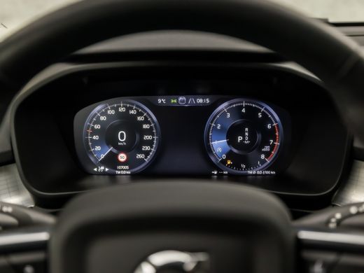 Volvo  XC40 1.5 T2 Momentum Sport Automaat (APPLE CARPLAY, GROOT NAVI, STUUR/STOELVERWARMING, CAMERA, SPORTST... ActivLease financial lease