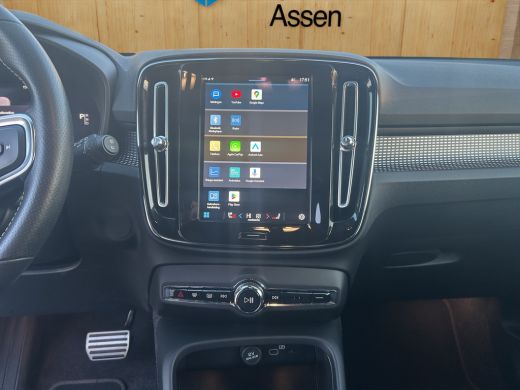 Volvo  XC40 Recharge P8 AWD R-Design | Achteruitrij assistent | Keyless entry/start | LED achterlichten ActivLease financial lease