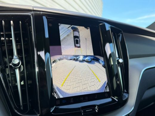 Volvo  XC60 T8 455PK Plus Dark | 360 | Luchtvering | Panoramadak | HK Audio | Memory | Getint Glas ActivLease financial lease