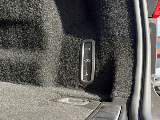 Volvo  XC60 T8 455PK Plus Dark | 360 | Luchtvering | Panoramadak | HK Audio | Memory | Getint Glas ActivLease financial lease