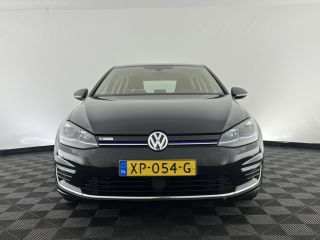 Volkswagen e-Golf {SOH-88%} (INCL-BTW) *HEATPUMP | ADAPTIVE-CRUISE | FULL-LED | DIGI-COCKPIT | NAVI-FULLMAP | CAMER...