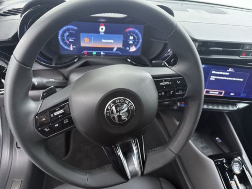 Alfa Romeo Junior Ibrida Speciale Automaat ActivLease financial lease