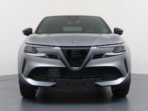 Alfa Romeo Junior Ibrida Speciale Automaat ActivLease financial lease