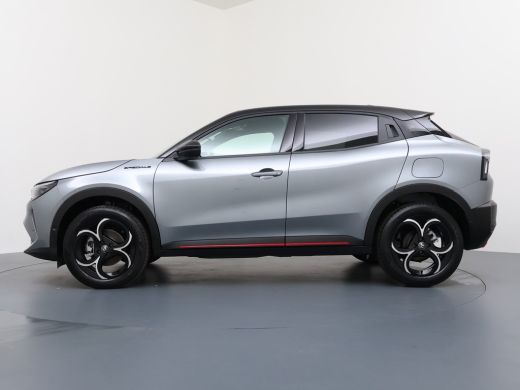 Alfa Romeo Junior Ibrida Speciale Automaat ActivLease financial lease