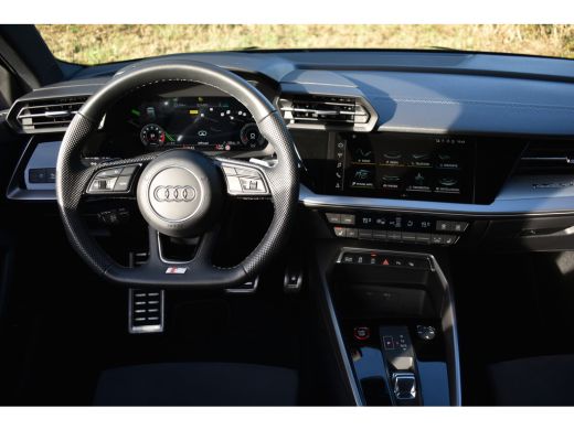 Audi A3 Sportback 2.0 TFSI S3 QUATTRO 310PK S-TRONIC S3-SPORT CAMERA/LEDER/CARPLAY ActivLease financial lease