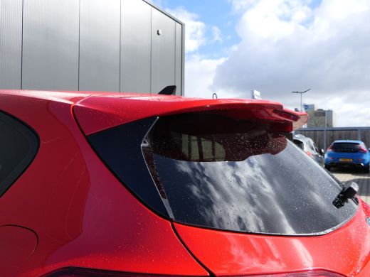 Ford Focus 1.0 EcoBoost 155pk Hybrid ST Line X | Winterpack | Trekhaak | B&O | Adaptive Cruise | BLIS | LED ... ActivLease financial lease