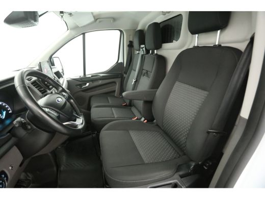 Ford Transit Custom 2.0 TDCI L1H1 | Aut. | Airco | Cruise | Carplay | Camera | 3 Zits | Stoelverw. | Parkeersens. ActivLease financial lease