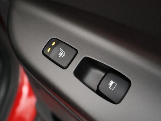 Hyundai Kona EV PREMIUM SKY 64 KWH + SCHUIFDAK | LEDER | STOELVENTILATIE | STUURVERW. | STOELVERW. ActivLease financial lease