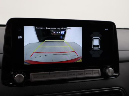 Hyundai Kona EV PREMIUM SKY 64 KWH + SCHUIFDAK | LEDER | STOELVENTILATIE | STUURVERW. | STOELVERW. ActivLease financial lease