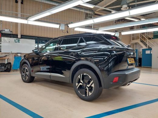 Peugeot 2008 1.2 Hybrid 136 Allure | Automaat | Navigatie | Camera voor + achter | Adaptieve cruise control | ... ActivLease financial lease