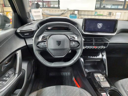 Peugeot 2008 1.2 Hybrid 136 Allure | Automaat | Navigatie | Camera voor + achter | Adaptieve cruise control | ... ActivLease financial lease