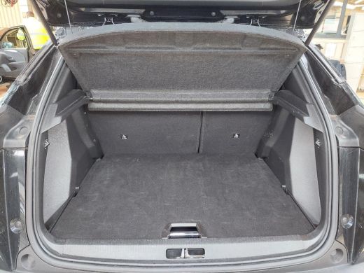 Peugeot 2008 1.2 Hybrid 136 Allure | Automaat | Navigatie | Camera voor + achter | Adaptieve cruise control | ... ActivLease financial lease