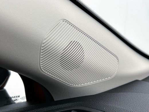 Renault Captur 1.6 E-Tech Plug-in Hybrid 160 Intens CAMERA | NAVI & CARPLAY | CRUISE ActivLease financial lease