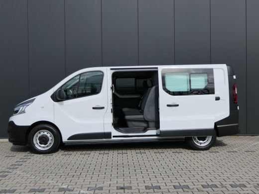 Renault Trafic 2.0 dCi 120 T29 L2H1 DC Comfort | Dubbele Cabine | 5-Persoons | Navigatie | Trekhaak | Keyless En... ActivLease financial lease