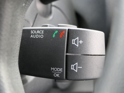 Renault Trafic 2.0 dCi 120 T29 L2H1 DC Comfort | Dubbele Cabine | 5-Persoons | Navigatie | Trekhaak | Keyless En... ActivLease financial lease