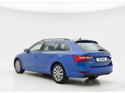 Skoda Superb Combi iV 218PK DSG HYBRID BUSINESS CAMERA/NAVI/STUURVERW. ActivLease financial lease