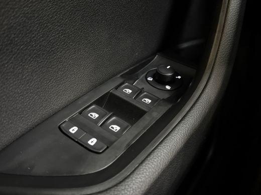 Skoda Superb Combi iV 218PK DSG HYBRID BUSINESS CAMERA/NAVI/STUURVERW. ActivLease financial lease