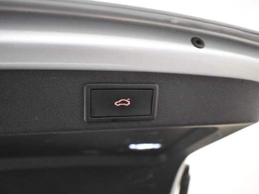 Skoda Superb Combi Style iV 218pk | Elektrische stoelen met memory | App Connect l Elektr. Achterklep | Camera... ActivLease financial lease