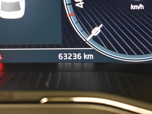 Skoda Superb Combi Style iV 218pk | Elektrische stoelen met memory | App Connect l Elektr. Achterklep | Camera... ActivLease financial lease