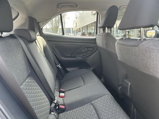 Toyota Yaris Cross 1.5 Hybrid Active ActivLease financial lease