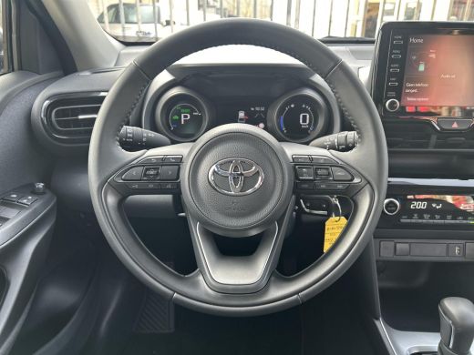 Toyota Yaris Cross 1.5 Hybrid Active ActivLease financial lease